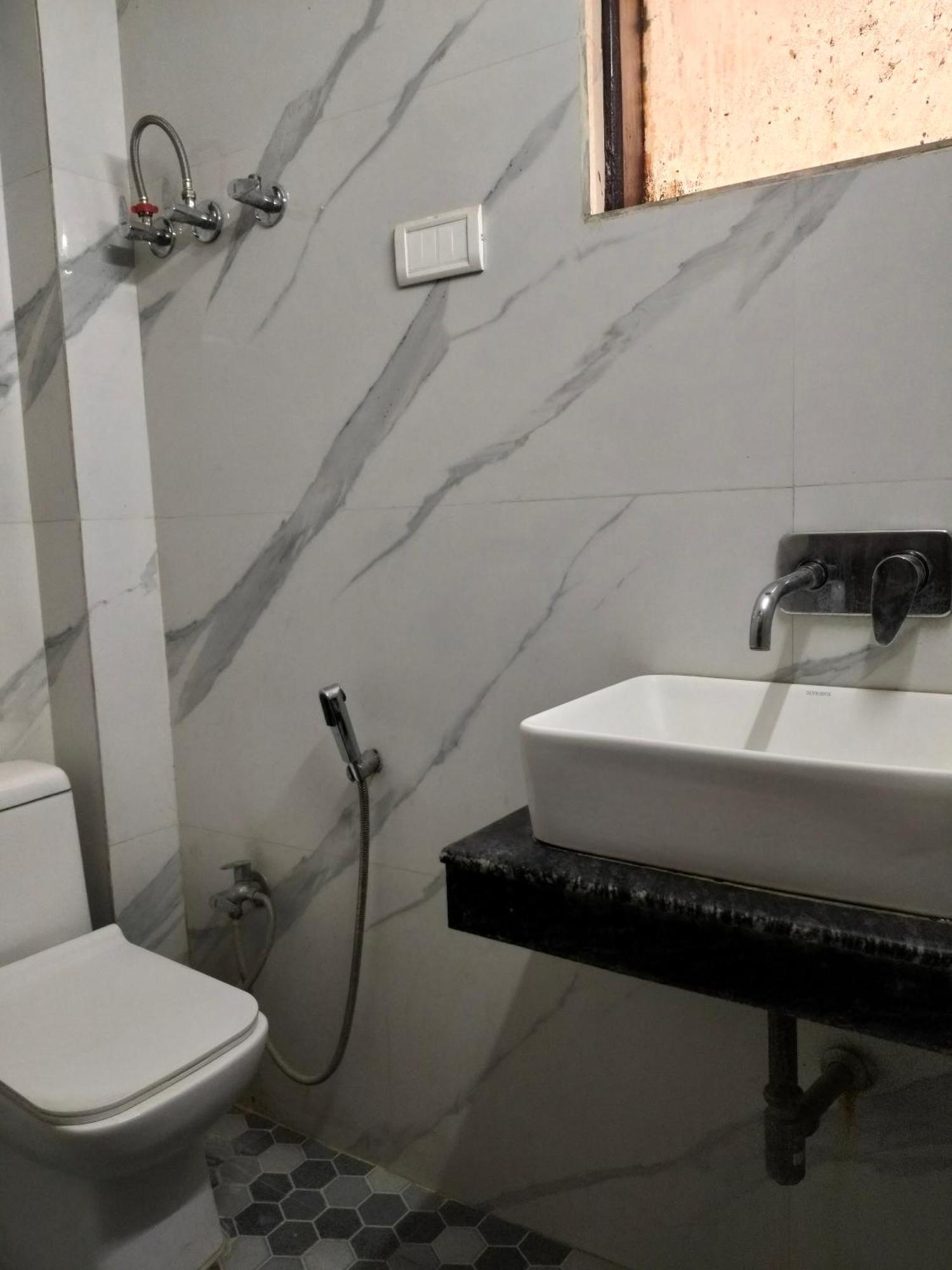Hotel Yatri International New Delhi Eksteriør bilde